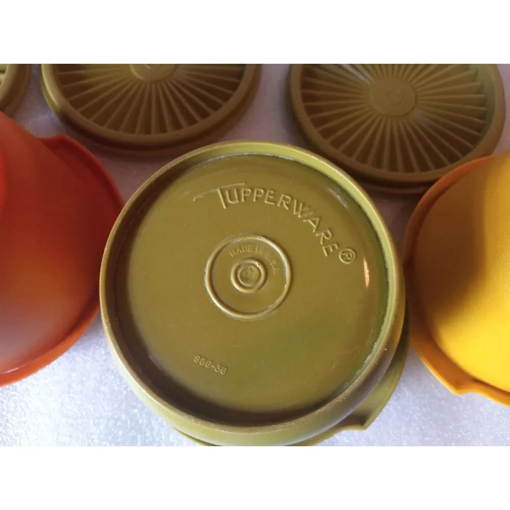 Set of 3 Vintage Tupperware 886 Servalier Bowls with 2 Extra Green Sunburst Lids